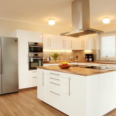 Holiday home Bergtraum Im Harz, 17 Gaeste, Sauna, Pool Braunlage